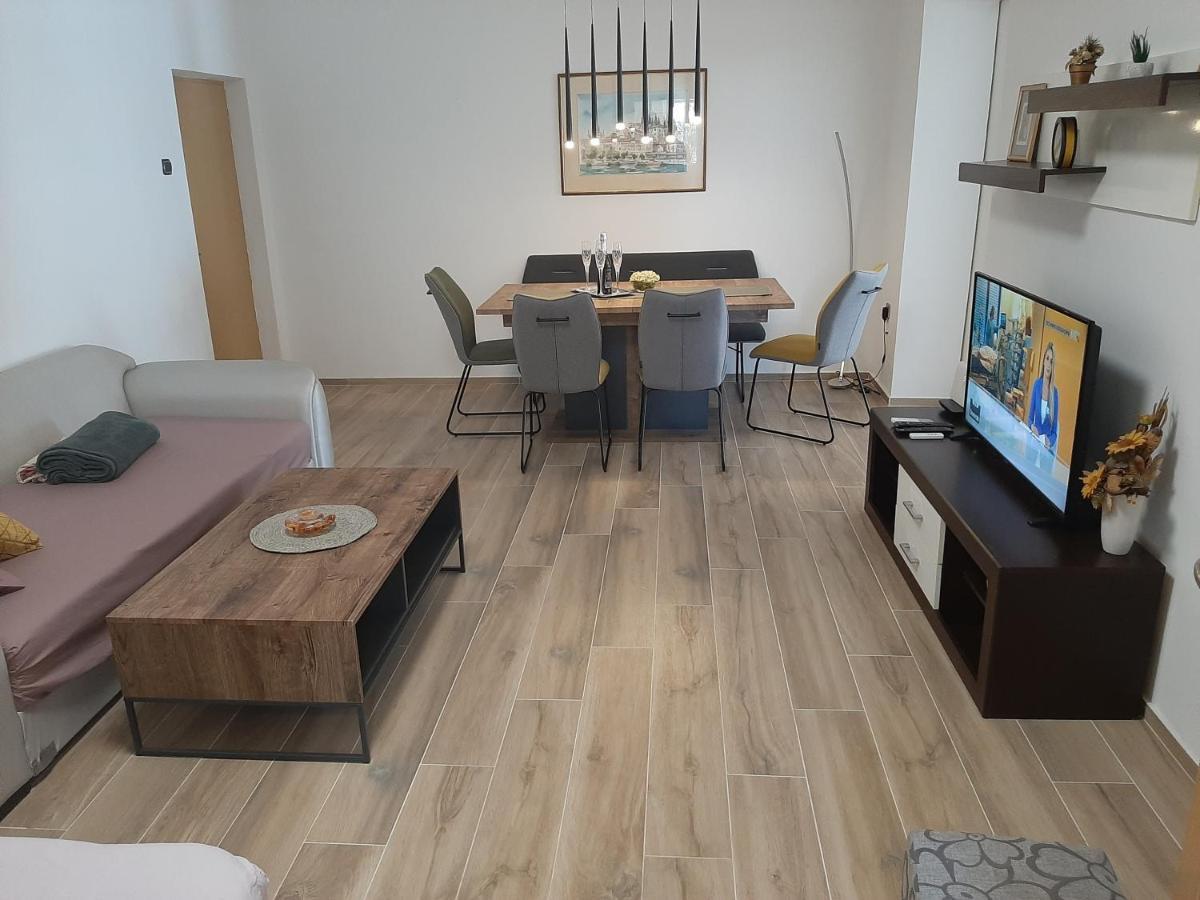 Apartments Borna Drage Εξωτερικό φωτογραφία