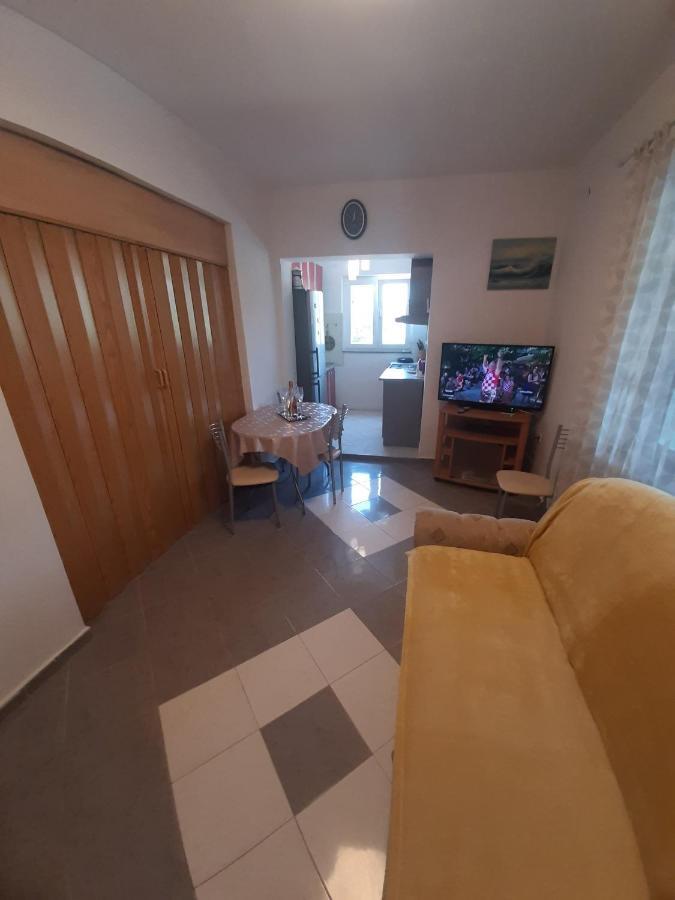 Apartments Borna Drage Εξωτερικό φωτογραφία