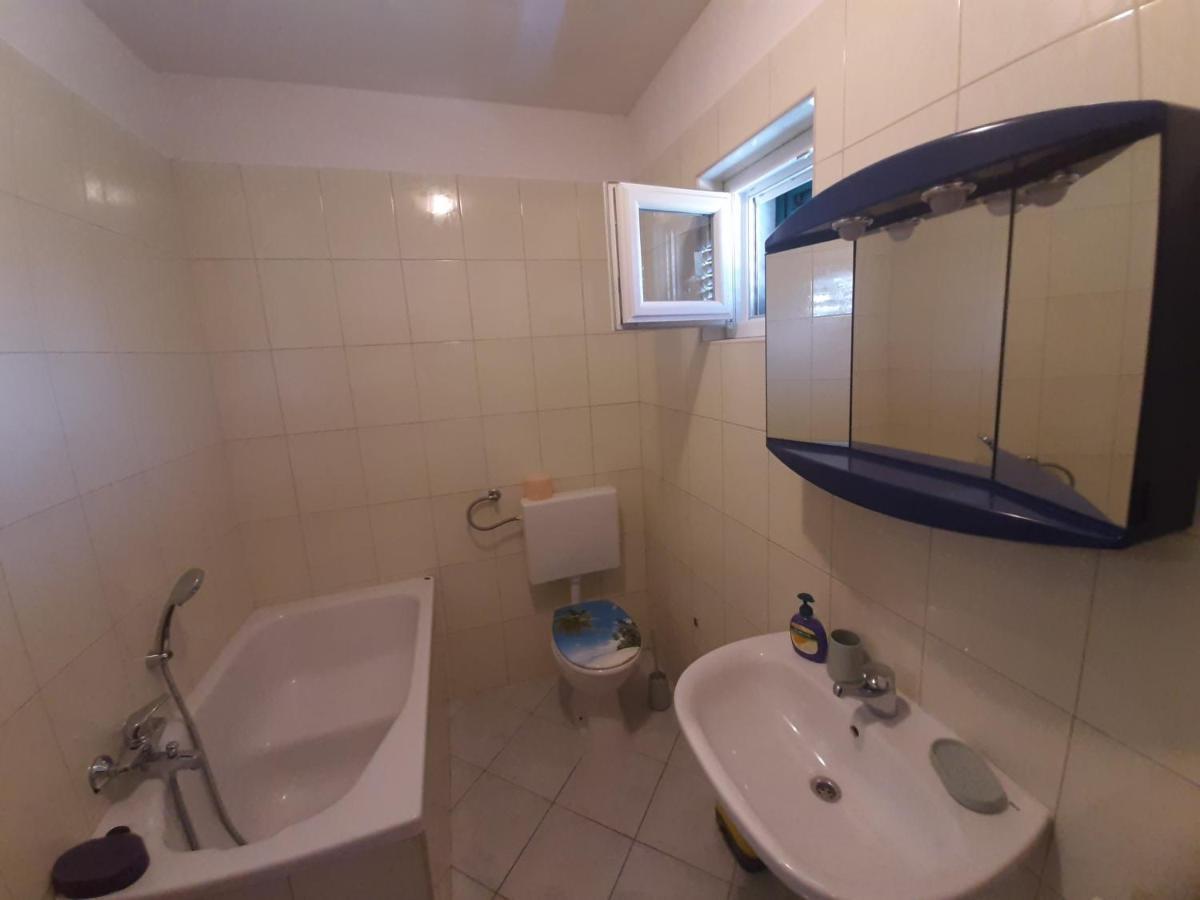Apartments Borna Drage Εξωτερικό φωτογραφία