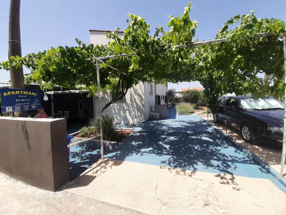 Apartments Borna Drage Εξωτερικό φωτογραφία