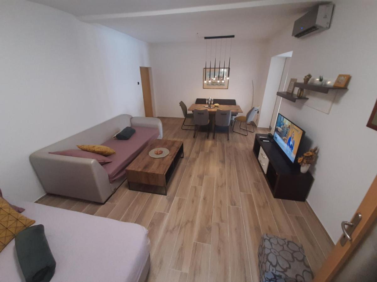 Apartments Borna Drage Εξωτερικό φωτογραφία