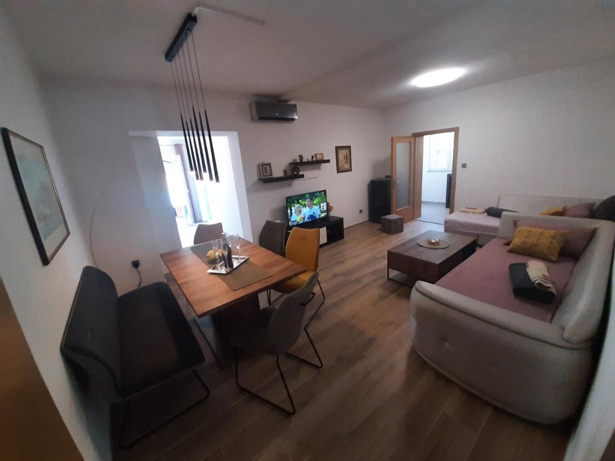 Apartments Borna Drage Εξωτερικό φωτογραφία