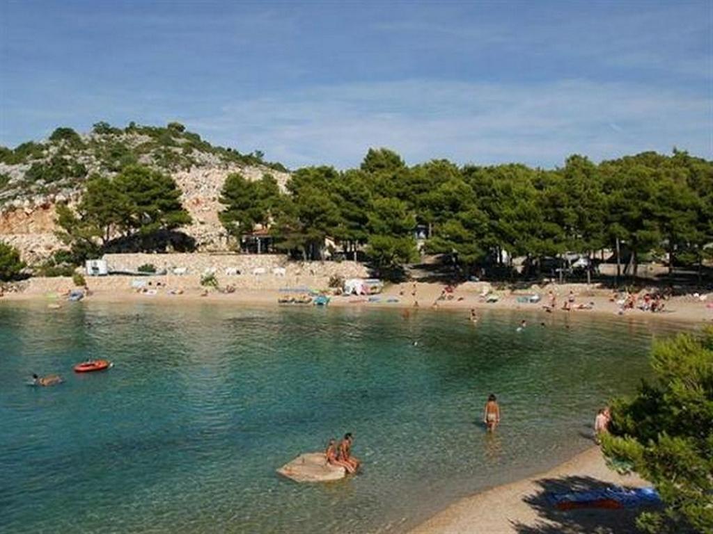 Apartments Borna Drage Εξωτερικό φωτογραφία